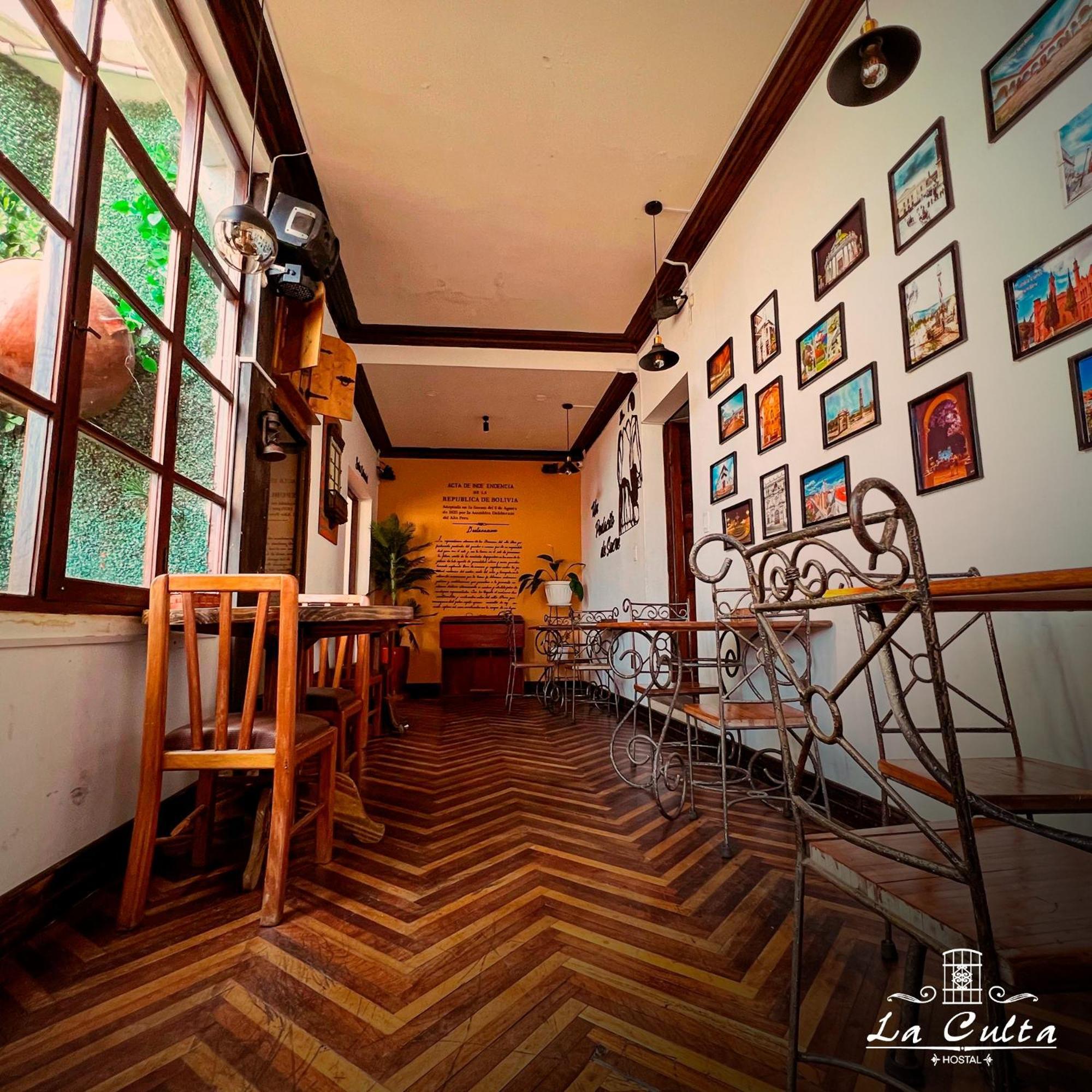 La Culta Centro Cultural Y Hostal Sucre Esterno foto