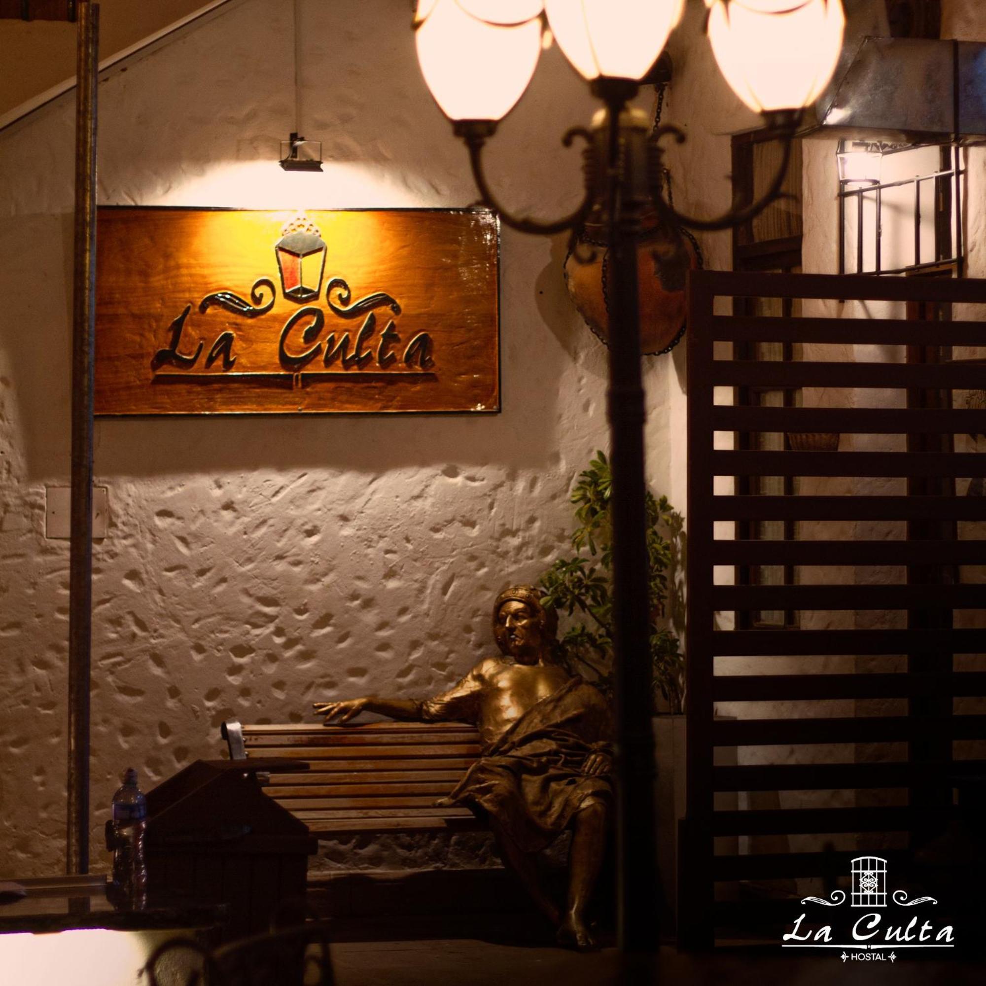 La Culta Centro Cultural Y Hostal Sucre Esterno foto