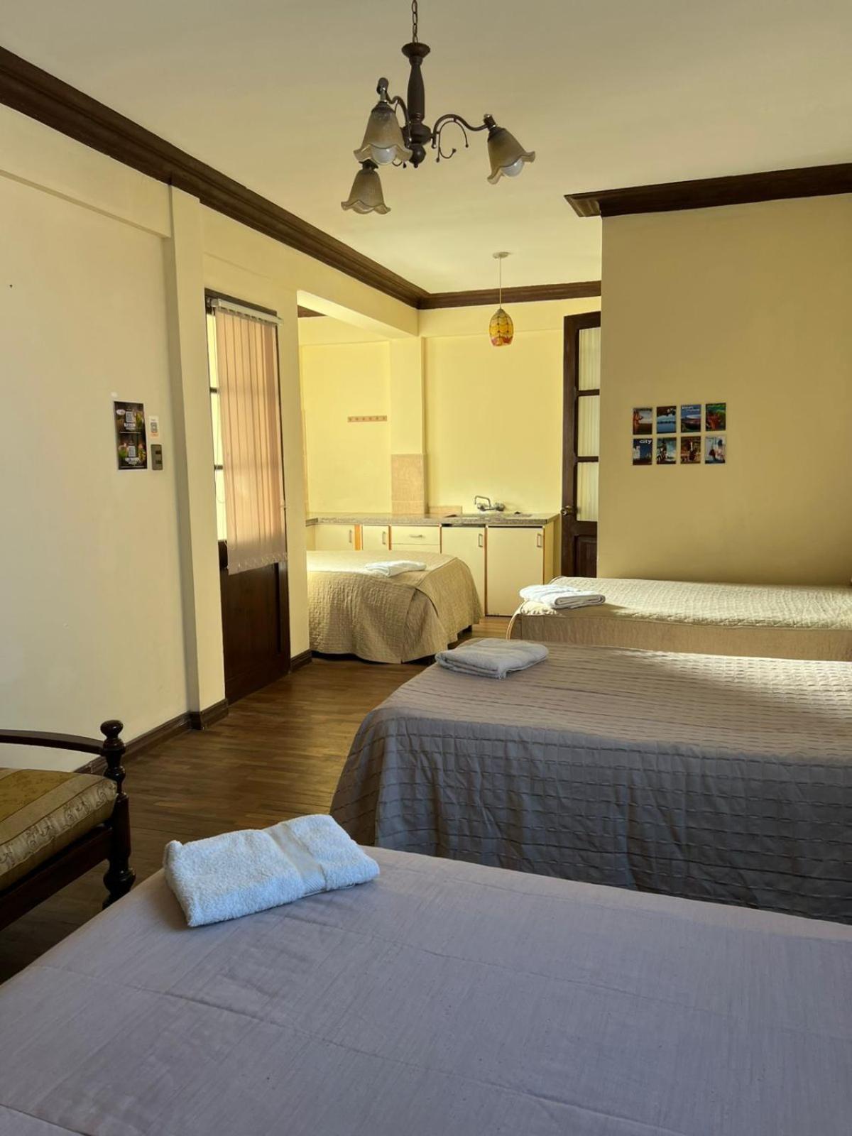 La Culta Centro Cultural Y Hostal Sucre Esterno foto